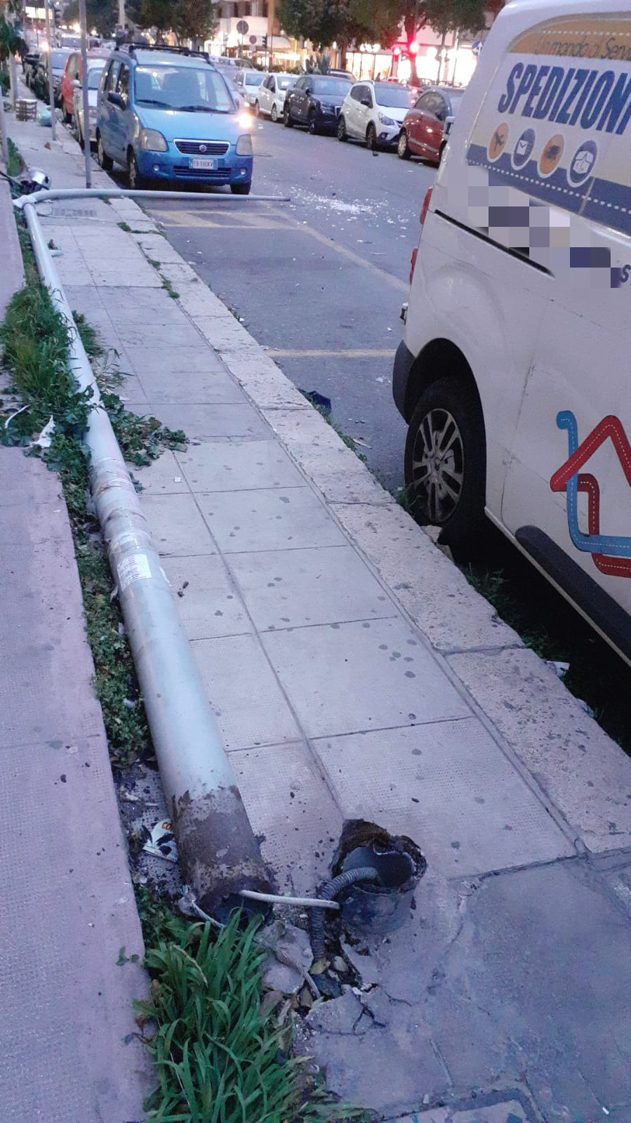 Meteo, vento di burrasca nel Palermitano, è allarme: previsti due cicloni