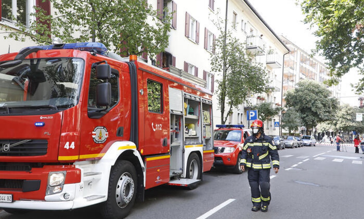 Palermo, incendio in casa, 90enne salvata dai Vigili del Fuoco