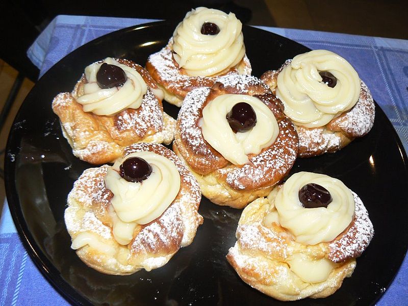Zeppola di San Giuseppe, storia, tradizione, ricetta e varianti
