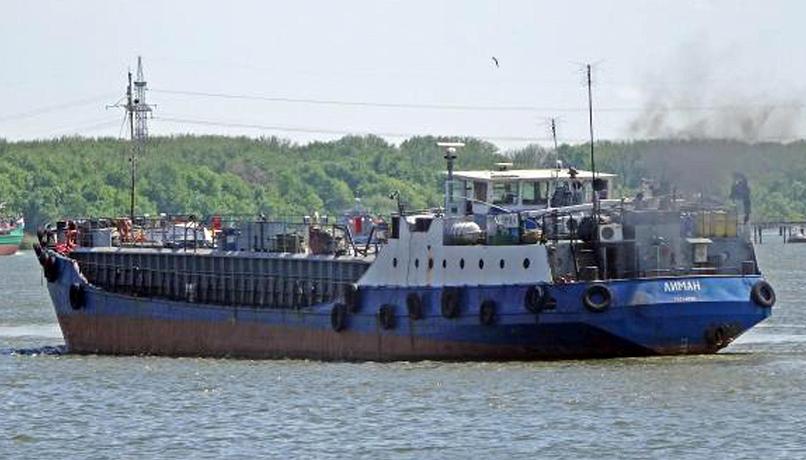 Tunisia, petroliera affonda vicino la Sicilia: “Disastro ambientale”