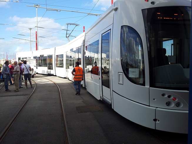 Lavori in ritardo, costi raddoppiati, priorità cambiate: Palermo vuole ancora il tram? Tutti i dubbi