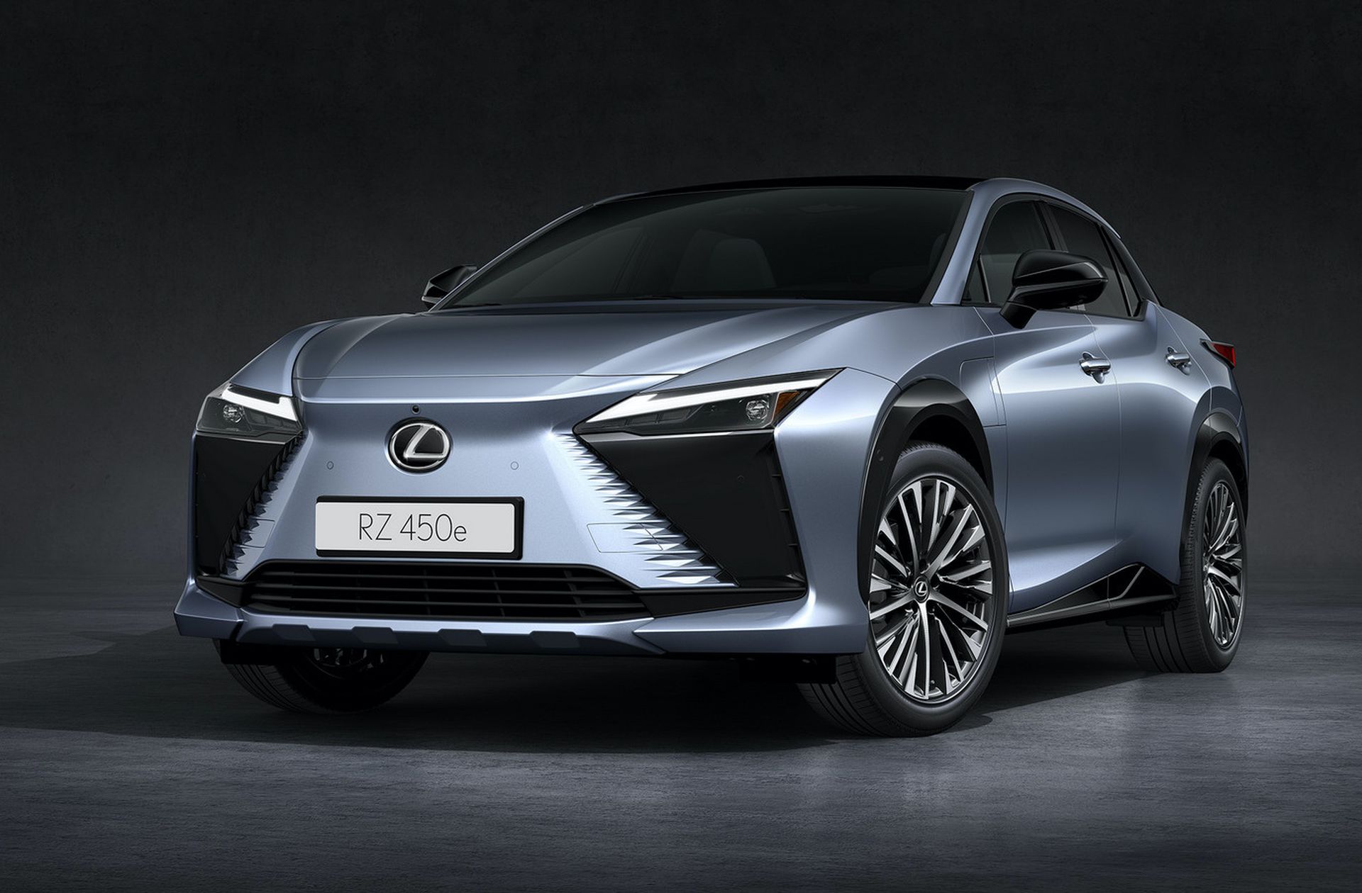 Lexus e la sfida di RZ 450e prestazioni a zero emissioni