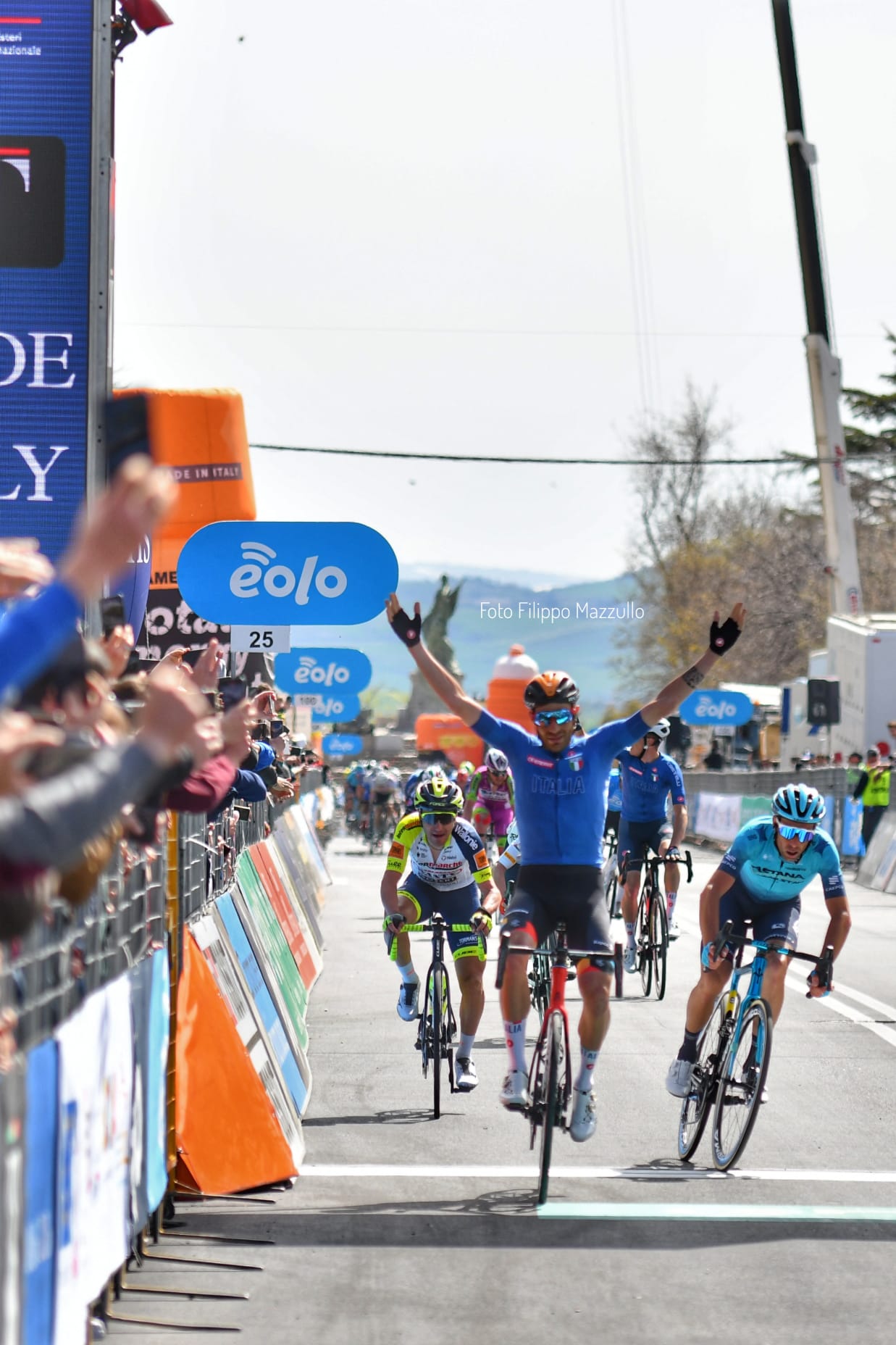 Giro di Sicilia, Caruso vince la seconda tappa: tripletta italiana con Nibali e Pozzovivo