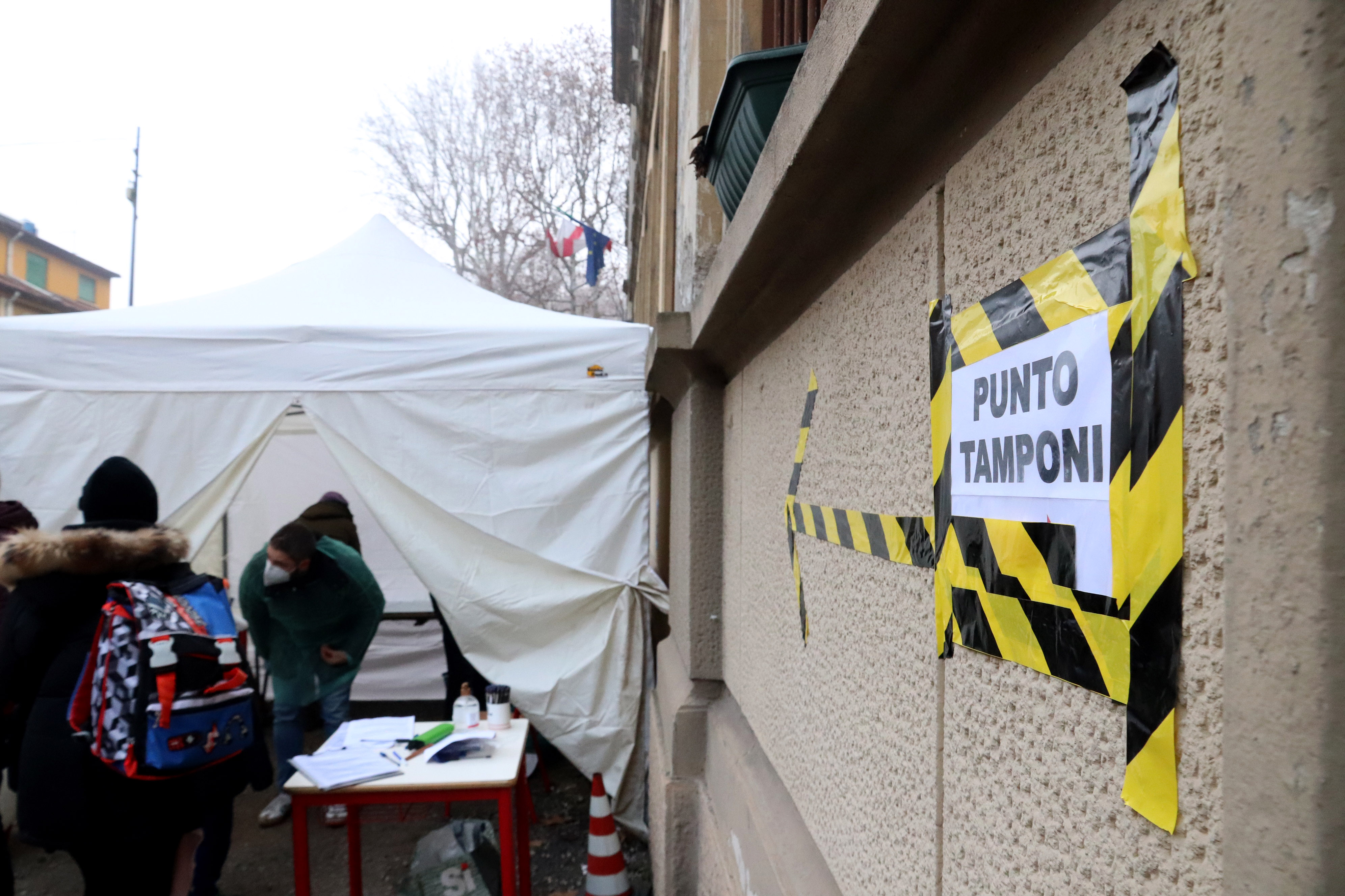 Disastro Covid in Sicilia, casi e ricoveri alle stelle (ed è estate)