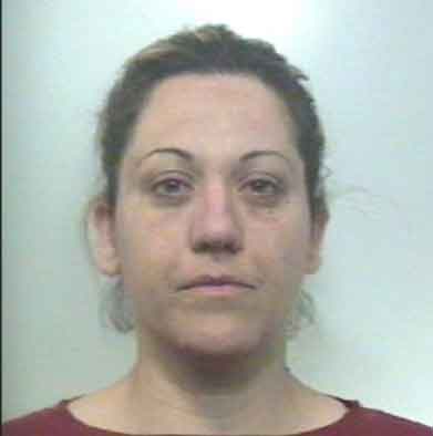 Belpasso, si fingeva assistente sociale e derubava anziani: in carcere