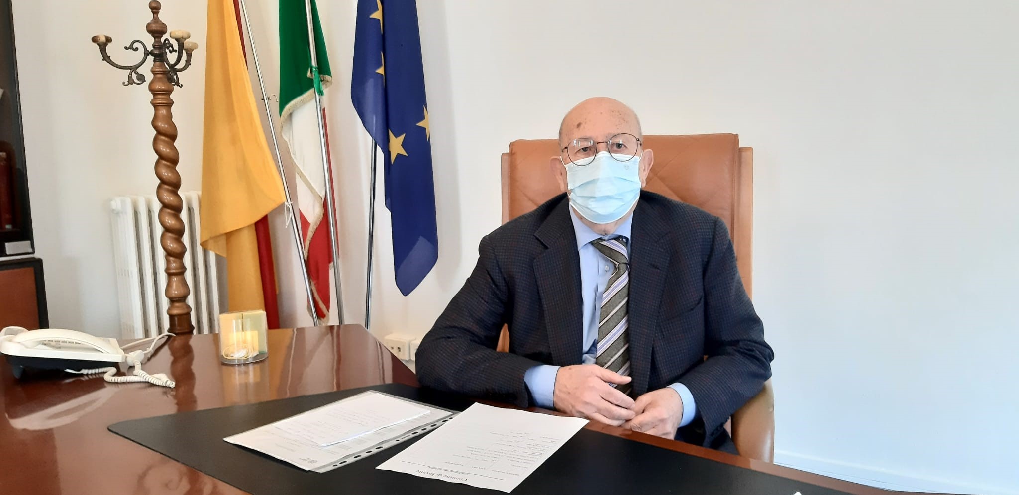 Bronte, Pino Firrarello sconfigge il Covid per la seconda volta e torna a lavoro