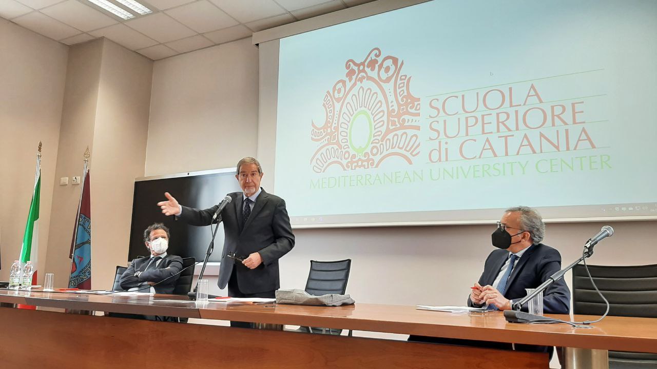 Musumeci: “Regione e Scuola superiore di Catania insieme per valorizzare laureati eccellenti”