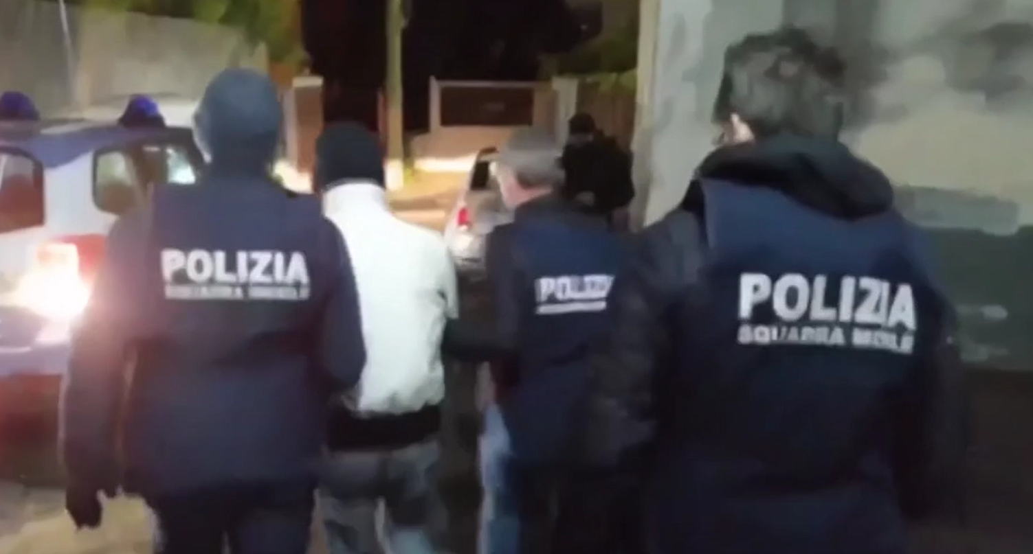 Traffico internazionale di droghe sintetiche, blitz con 6 arresti a Catania