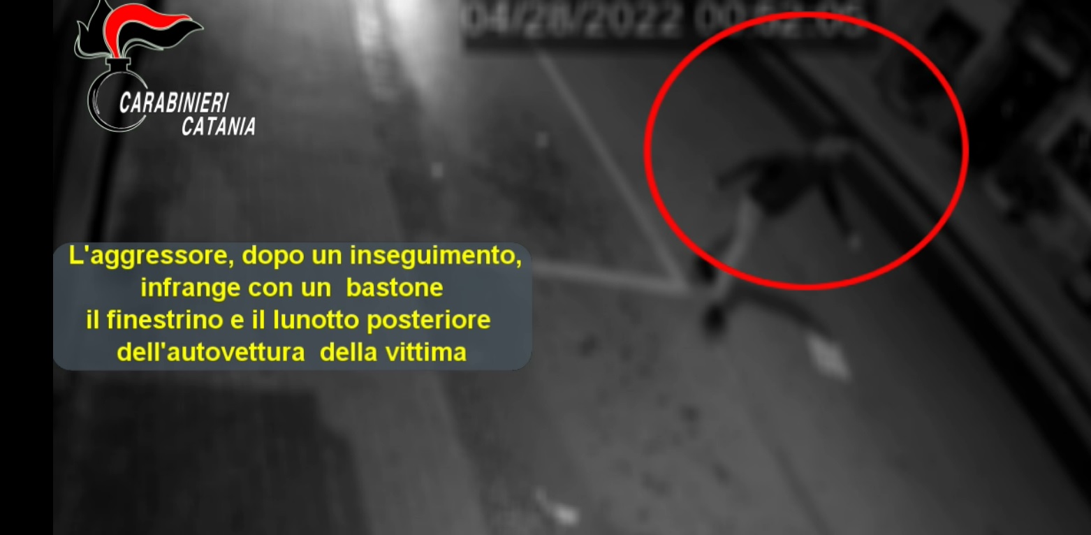 Caltagirone, ferisce a colpi di fucile “rivale in amore”: i momenti della sparatoria