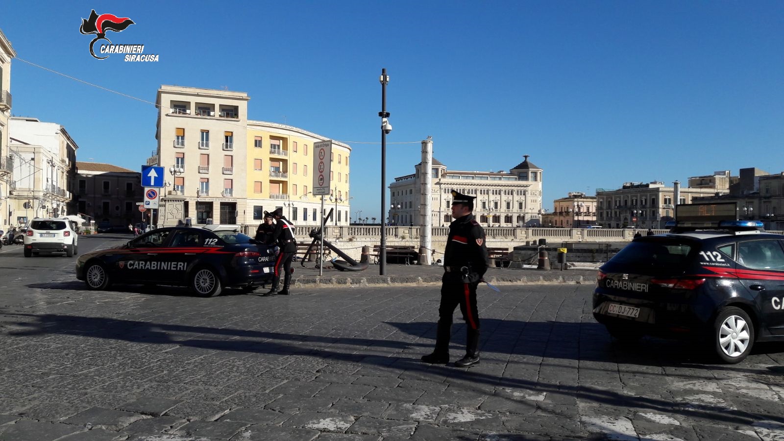 Siracusa, tentano furto in supermercato, arrestati due marocchini
