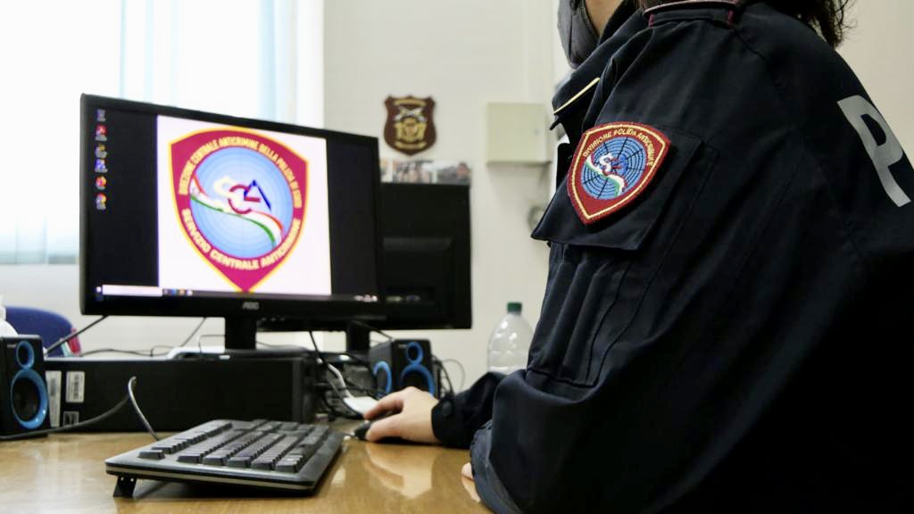 Furto in area di servizio, Daspo per 13 ultras del Paternò Calcio