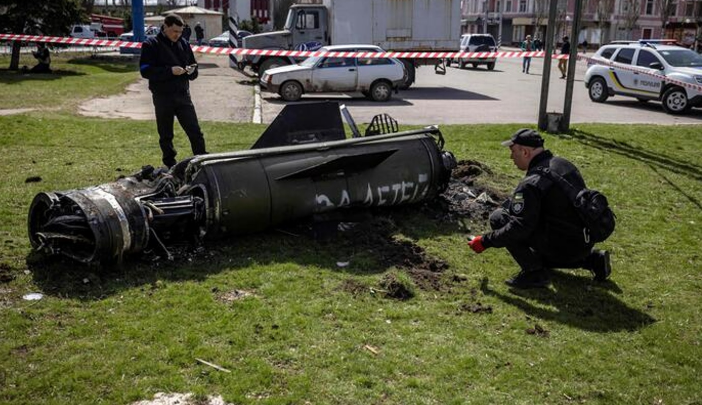 Mosca avverte: “Armi all’Ucraina, rischio guerra Usa-Russia”