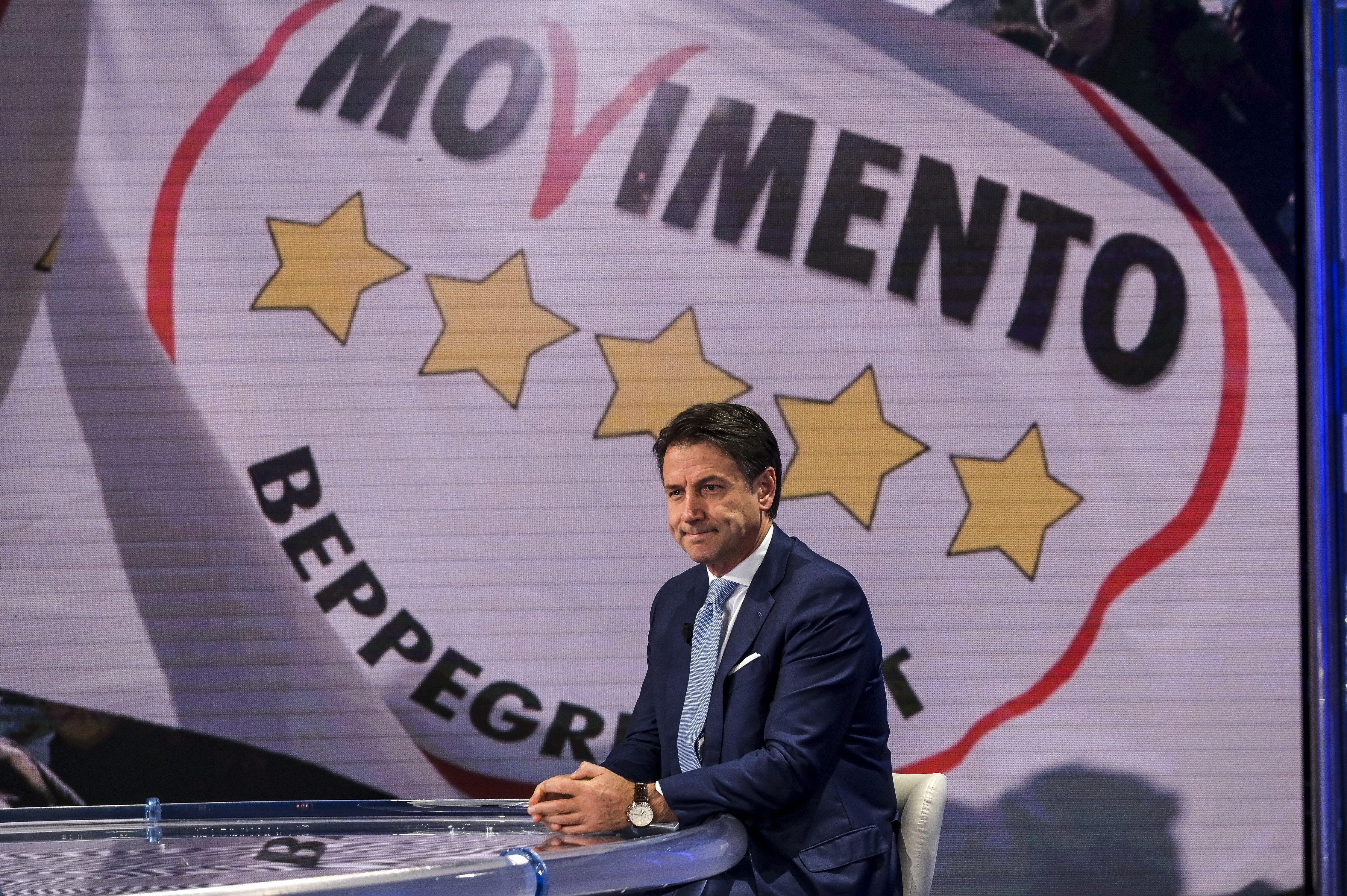 Galleria foto 'M5S, Conte a Catania tra crisi di governo e reddito di cittadinanza' - foto 9