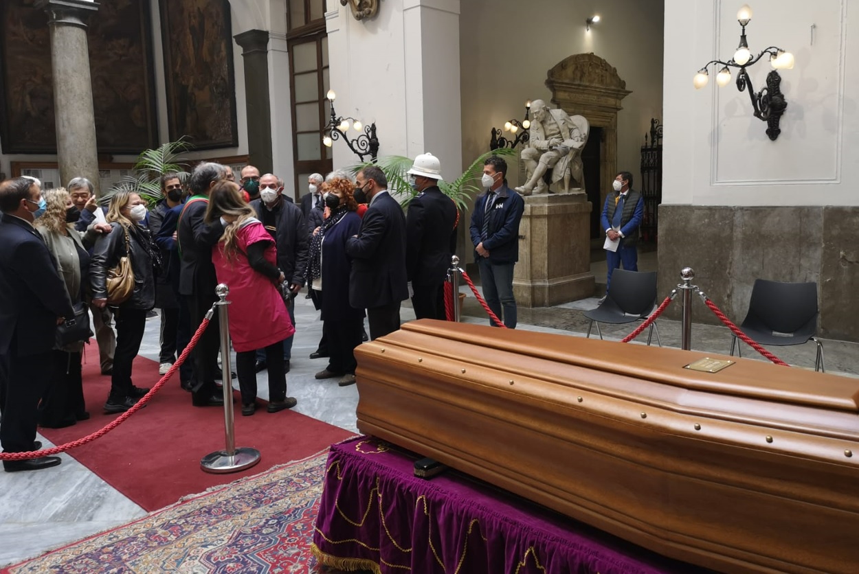 Morta Letizia Battaglia, il ricordo di Orlando: “Appassionata e sempre fuori dagli schemi”