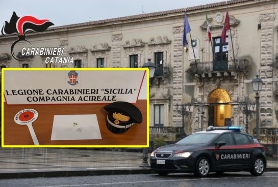Schiaffi e minacce per impossessarsi dell’auto: arrestati padre e figlio