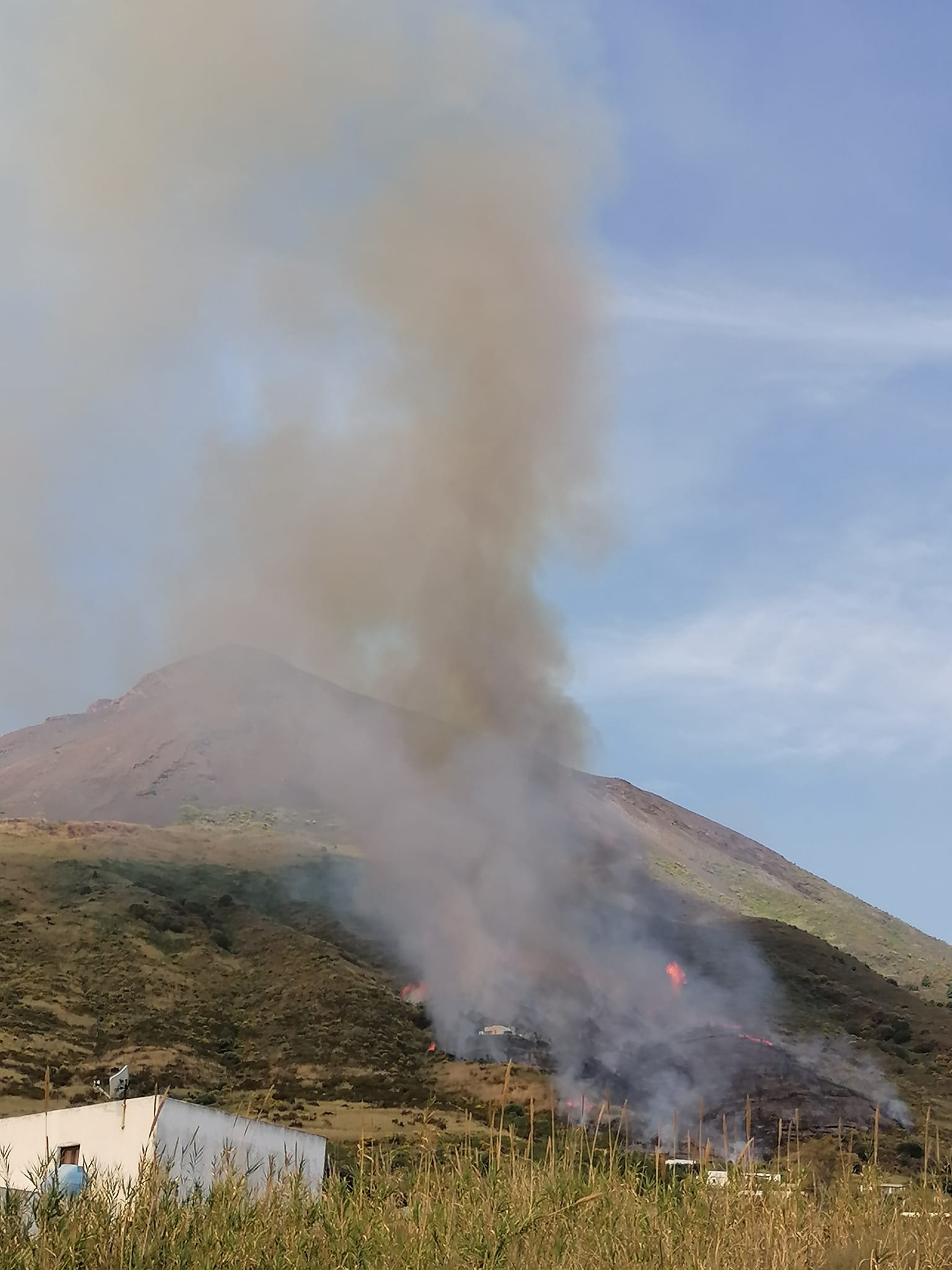 Roghi, alluvioni ed eruzioni: Stromboli, un annus horribilis