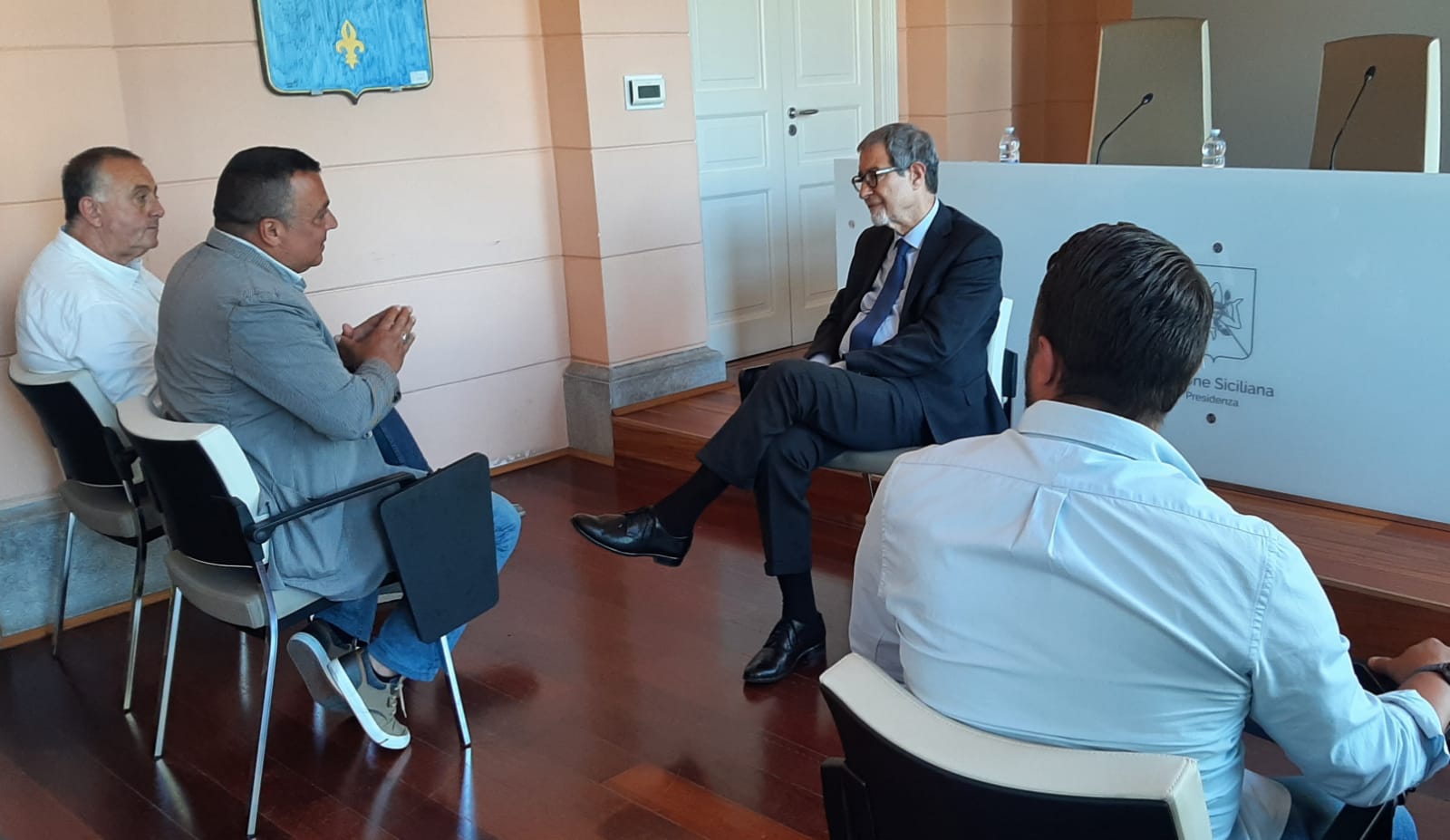 Caso Almaviva, Musumeci: “Crisi inaccettabile, convocare subito Tavolo”