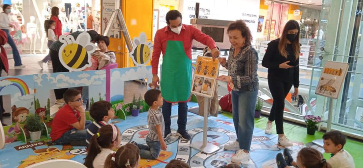 Parco commerciale Le Zagare a difesa delle api a rischio estinzione e delle balene dalla plastica