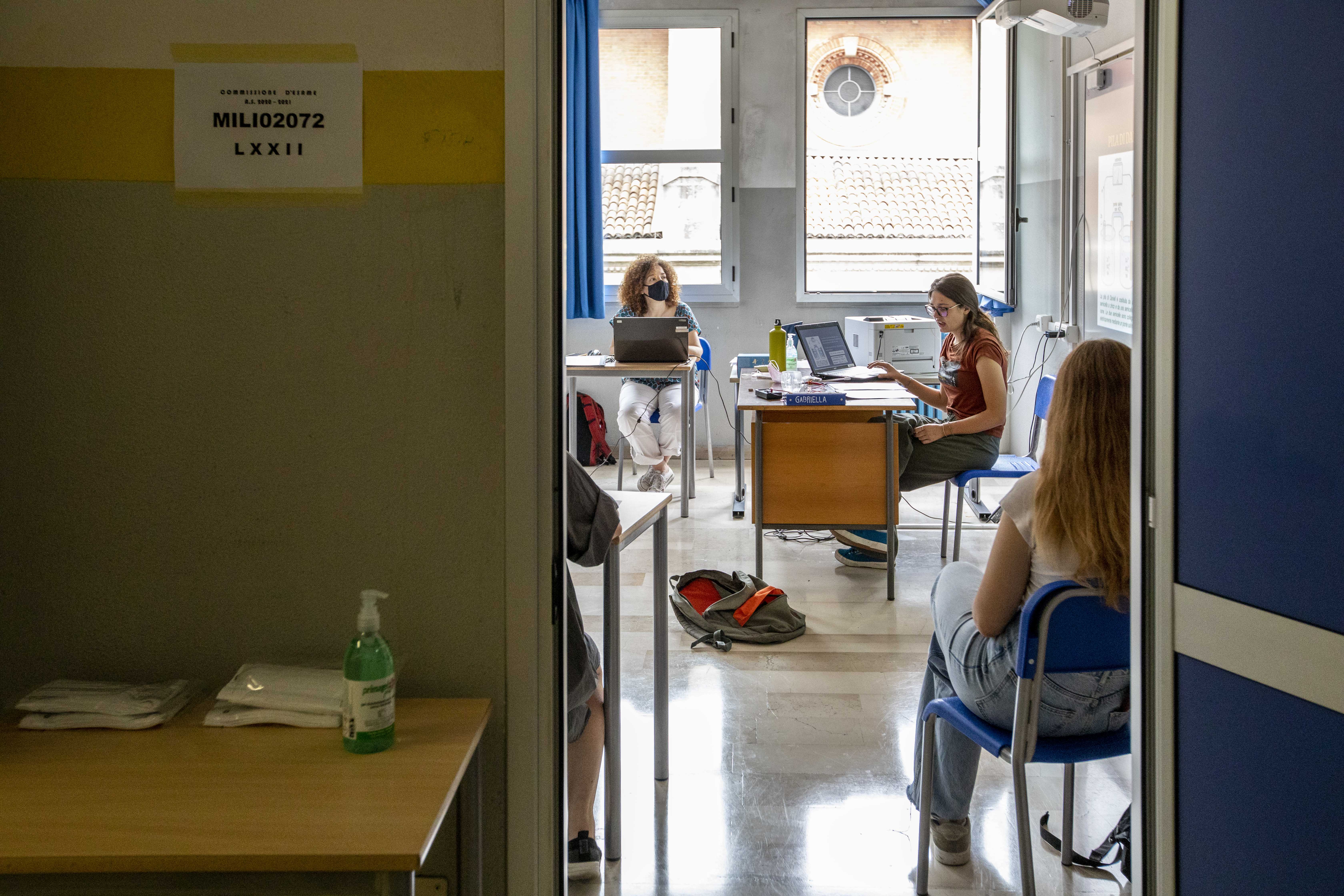 Maturità 2022, cambiano le regole Covid: ecco come funzionerà