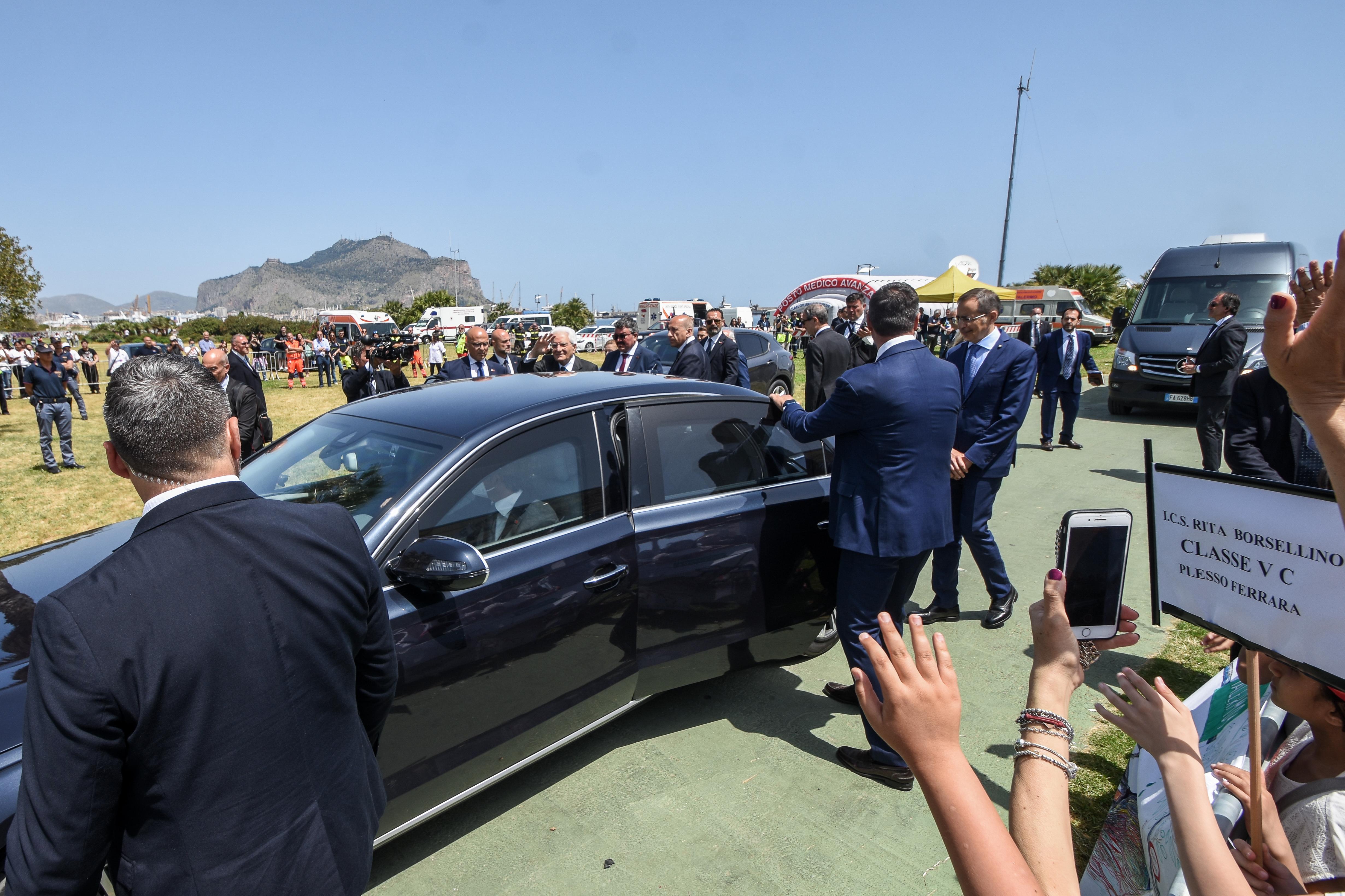 Commemorazione Giovanni Falcone, il ricordo delle Istituzioni presenti a Palermo Commemorazione Giovanni Falcone, il ricordo delle Istituzioni presenti a Palermo