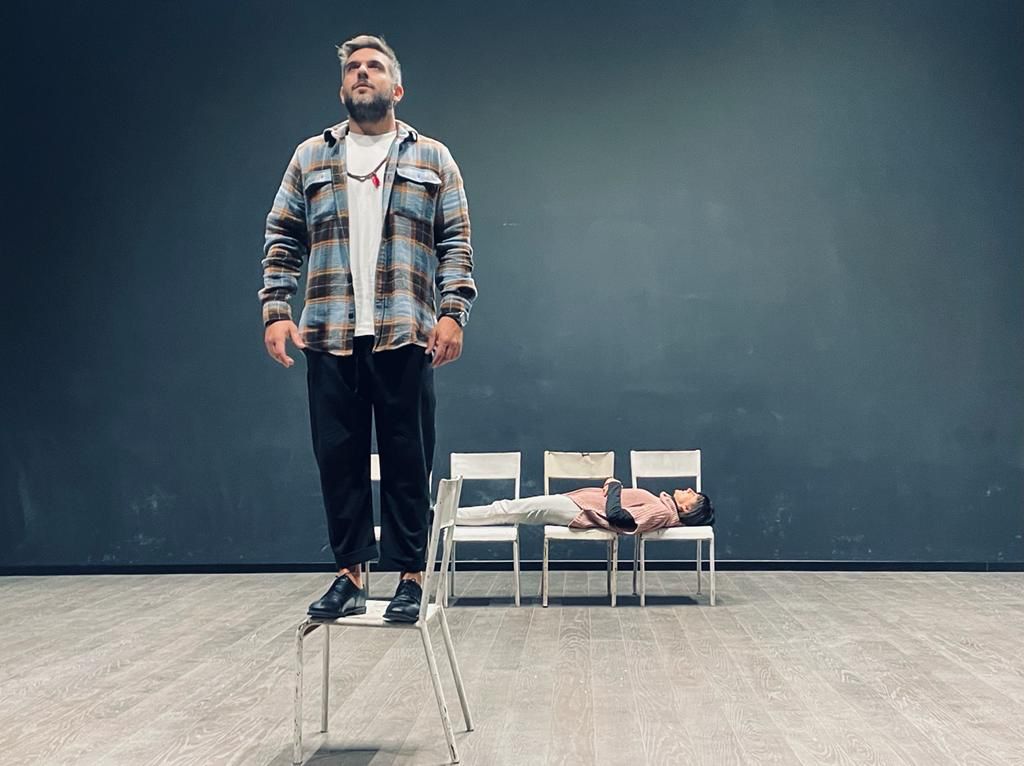 Sabato e domenica al Roots di Catania lo spettacolo “5 minuti”