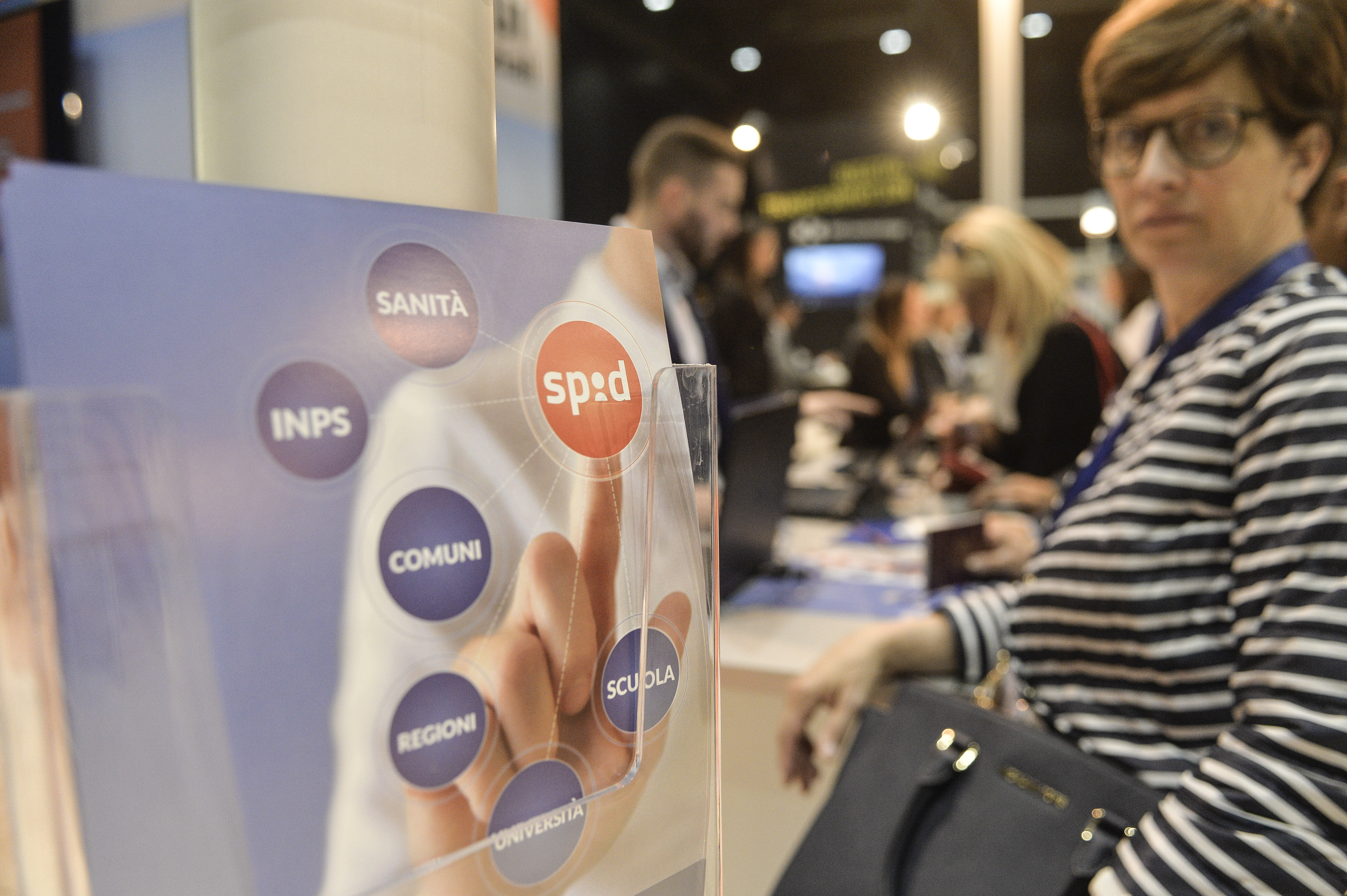 Spid Poste, come ottenerlo: i costi e quali servizi offre