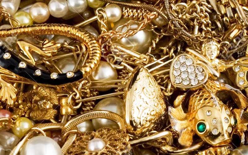 Ladri dell’orecchino a Catania, come agiscono (anche) con la complicità dei Compro oro