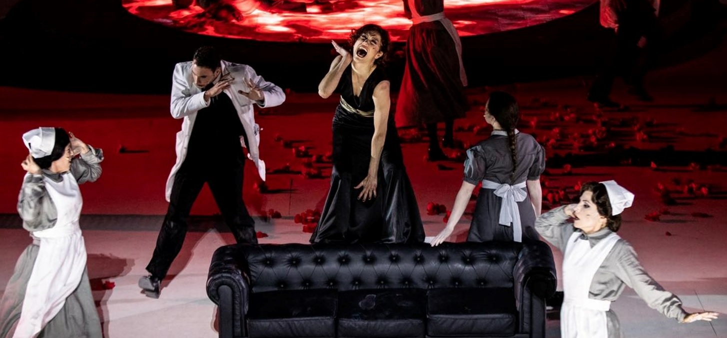 Siracusa, tragedie al Teatro Greco, buona la prima: “Agamennone” di Davide Livermore