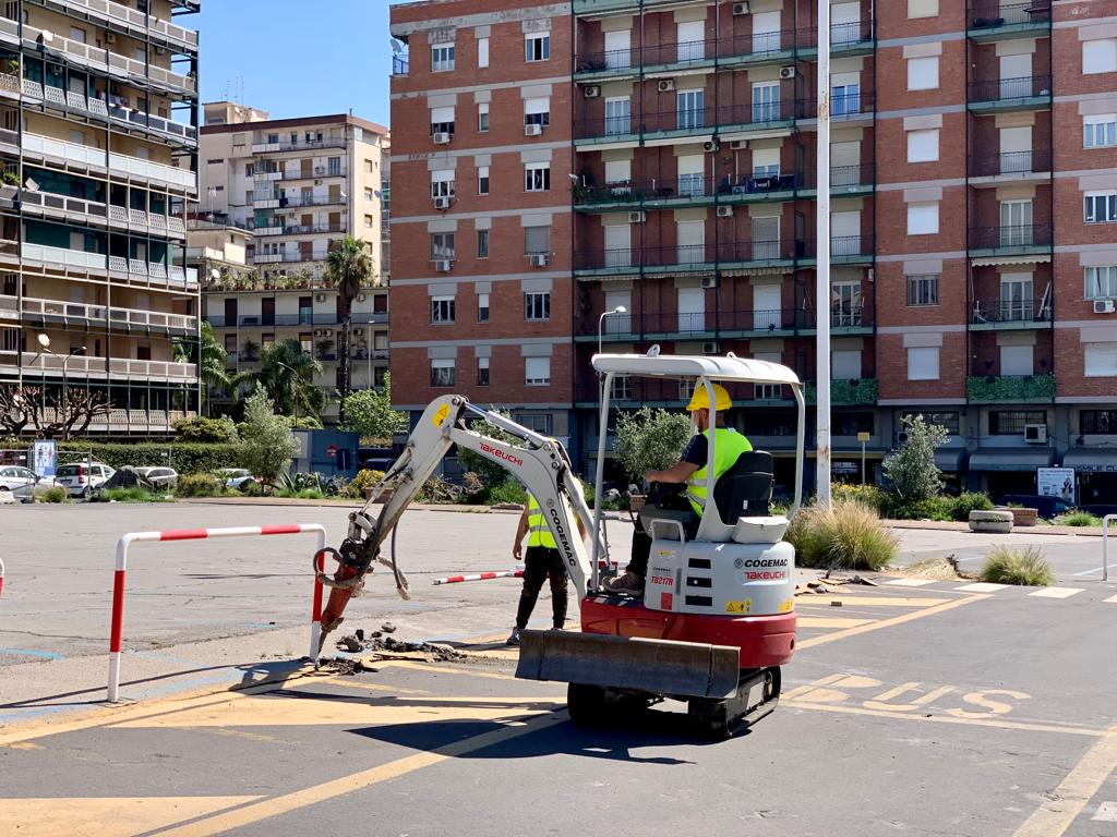 Parcheggio “Sanzio” a Catania, dai posti auto al verde per i bimbi: il nuovo progetto