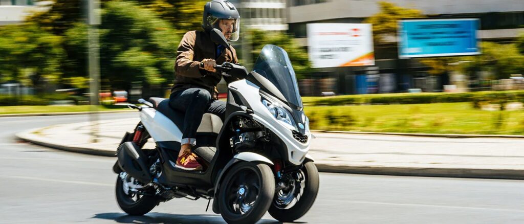 Piaggio Mp3: innovazione, comfort e grande sicurezza