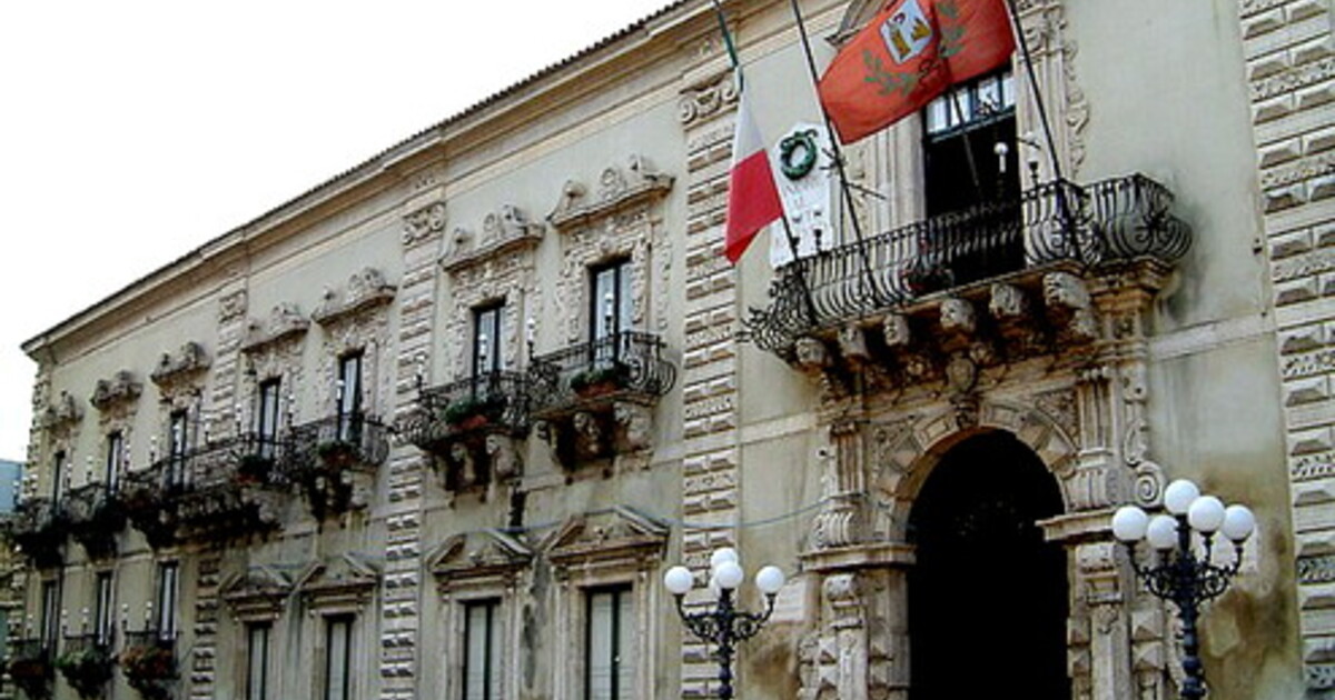 Dal depuratore alle Terme, parla il sindaco di Acireale