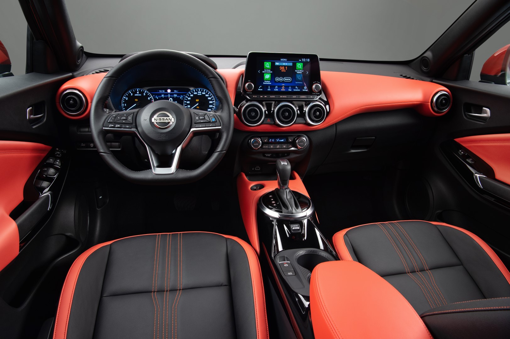 Nissan Juke debutta con un inedito motore ibrido