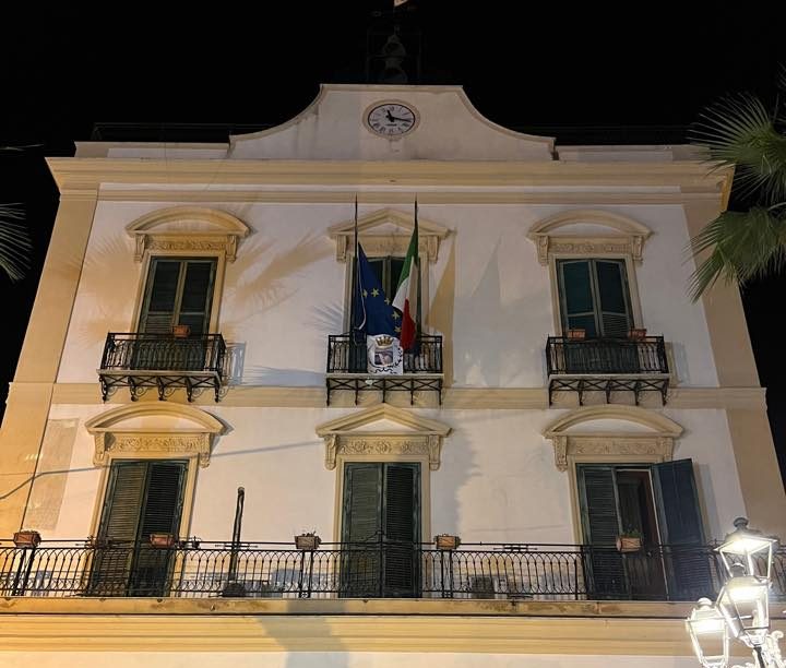 Rifiuti, l’appello ai concittadini del sindaco di Porto Empedocle