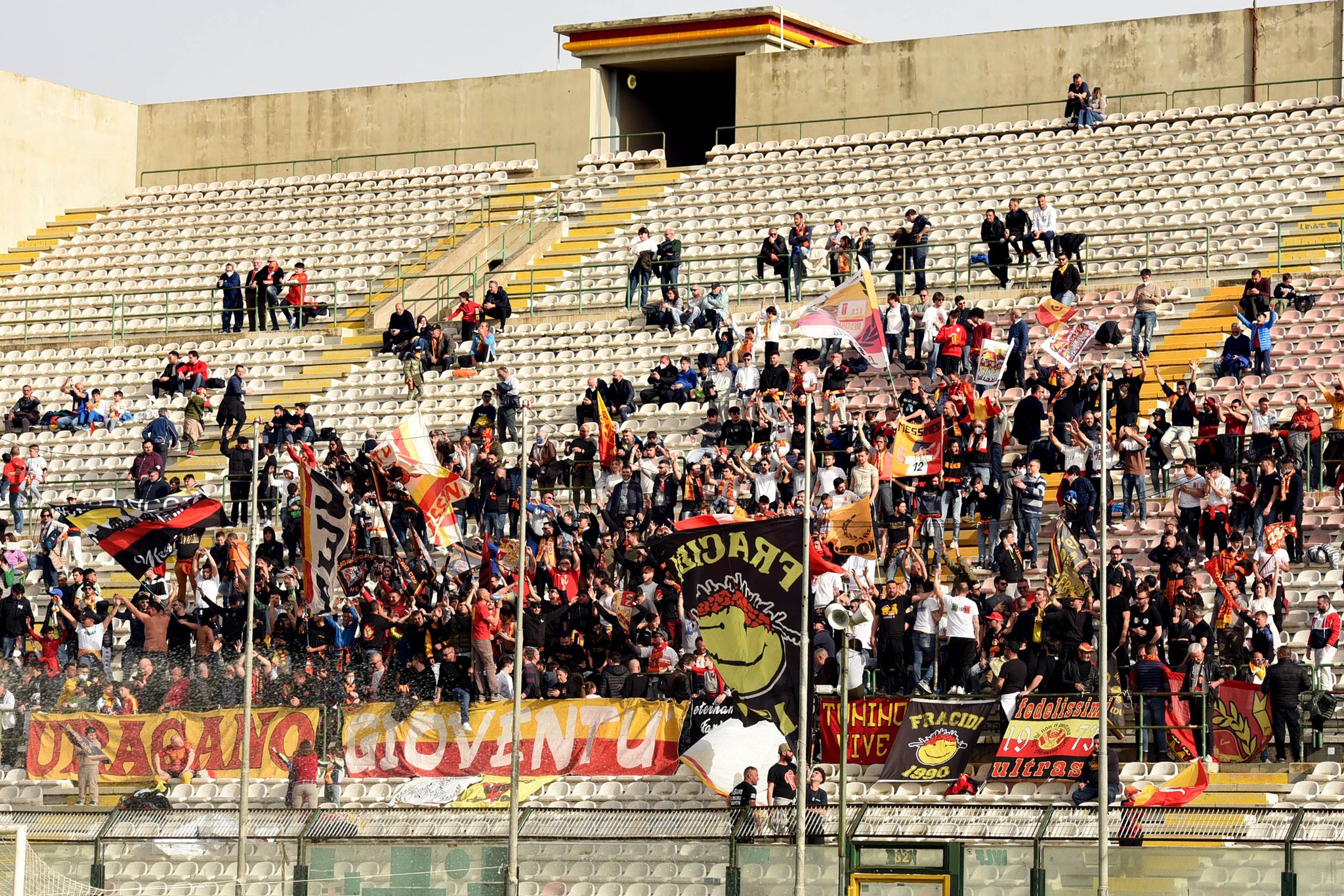 Ripartire per rilanciarsi subito, ecco il piano dell’Acr Messina Ripartire per rilanciarsi subito, ecco il piano dell’Acr Messina