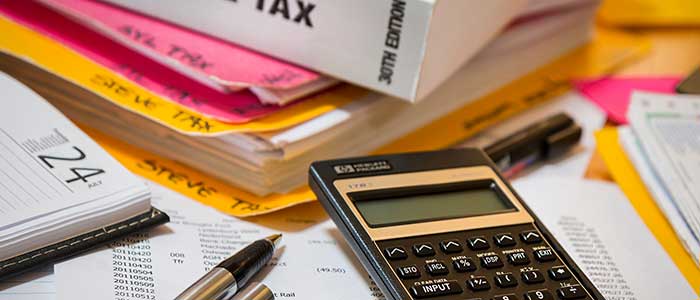 Fisco, le Pmi sprecano 238 ore l’anno  in burocrazia tra adempimenti e oneri