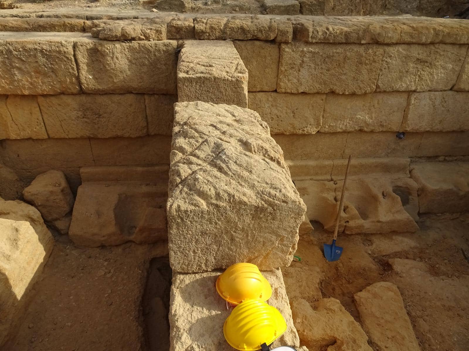 Galleria foto 'Valle dei Templi, il teatro antico di Akragas: nuove scoperte archeologiche' - foto 2