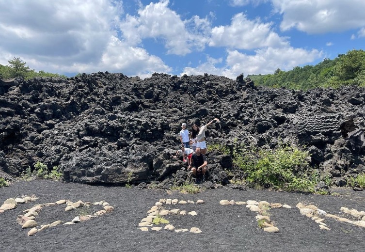 Leonardo Bonucci in Sicilia: il campione d’Europa in tour con la famiglia