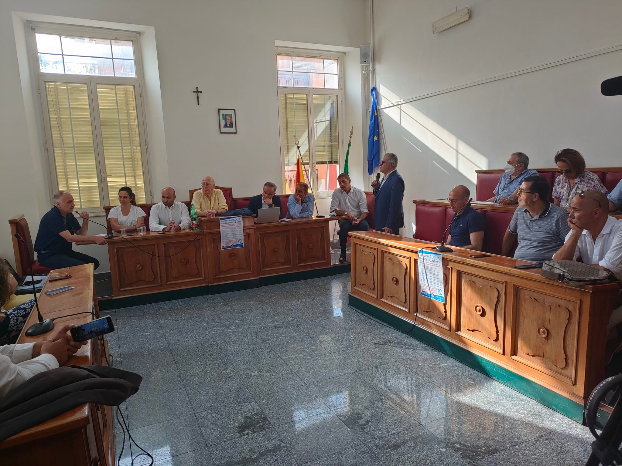 Galleria foto 'Bronte, il Comune gestirà ancora il servizio idrico. Firrarello: “Fatto storico”' - foto 1