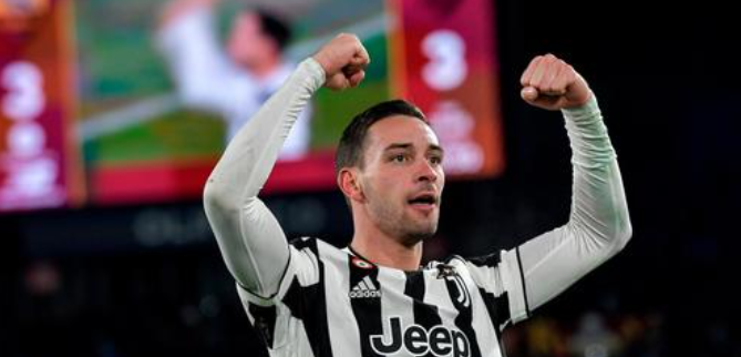 Calciomercato, De Sciglio rinnova con la Juventus fino al 2025