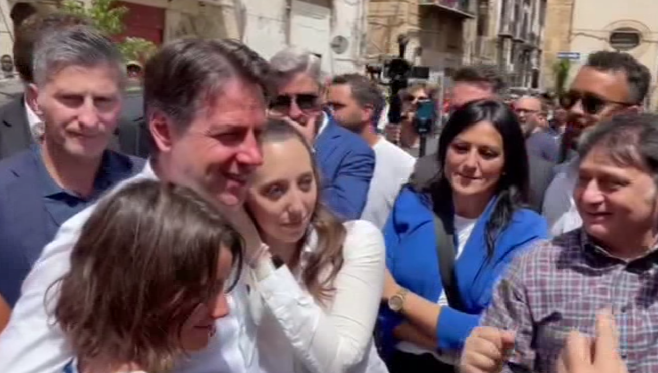 Conte a Palermo lancia il M5S: “Intesa su primarie, pronti a nostro candidato” Conte a Palermo lancia il M5S: “Intesa su primarie, pronti a nostro candidato”