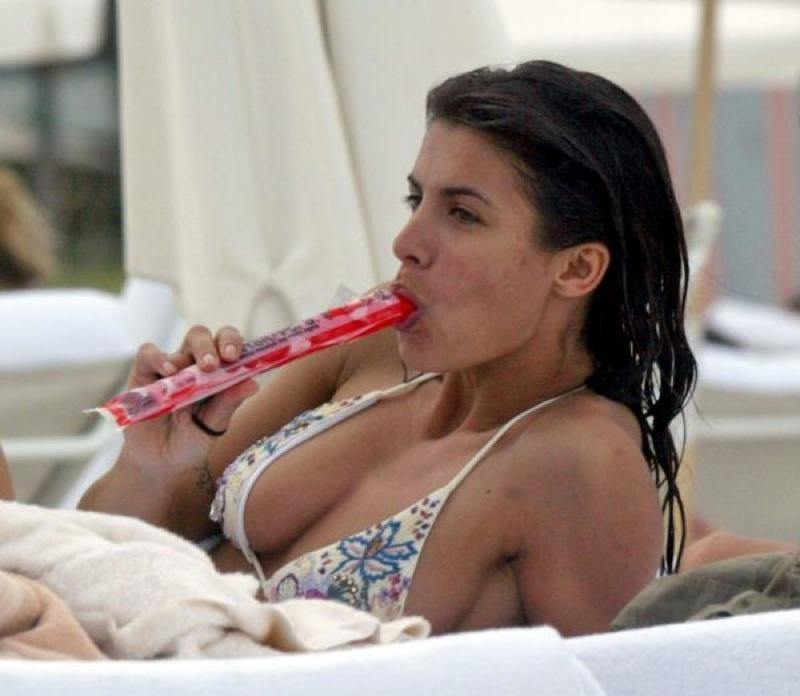 Elisabetta Canalis, da velina a regina del ring: il suo fisico da gara è da urlo – Fotogallery