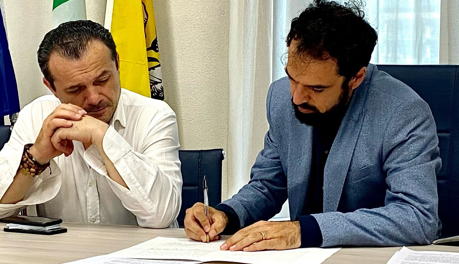 Giarrusso-De Luca: siglato lo statuto del partito e patto per le regionali