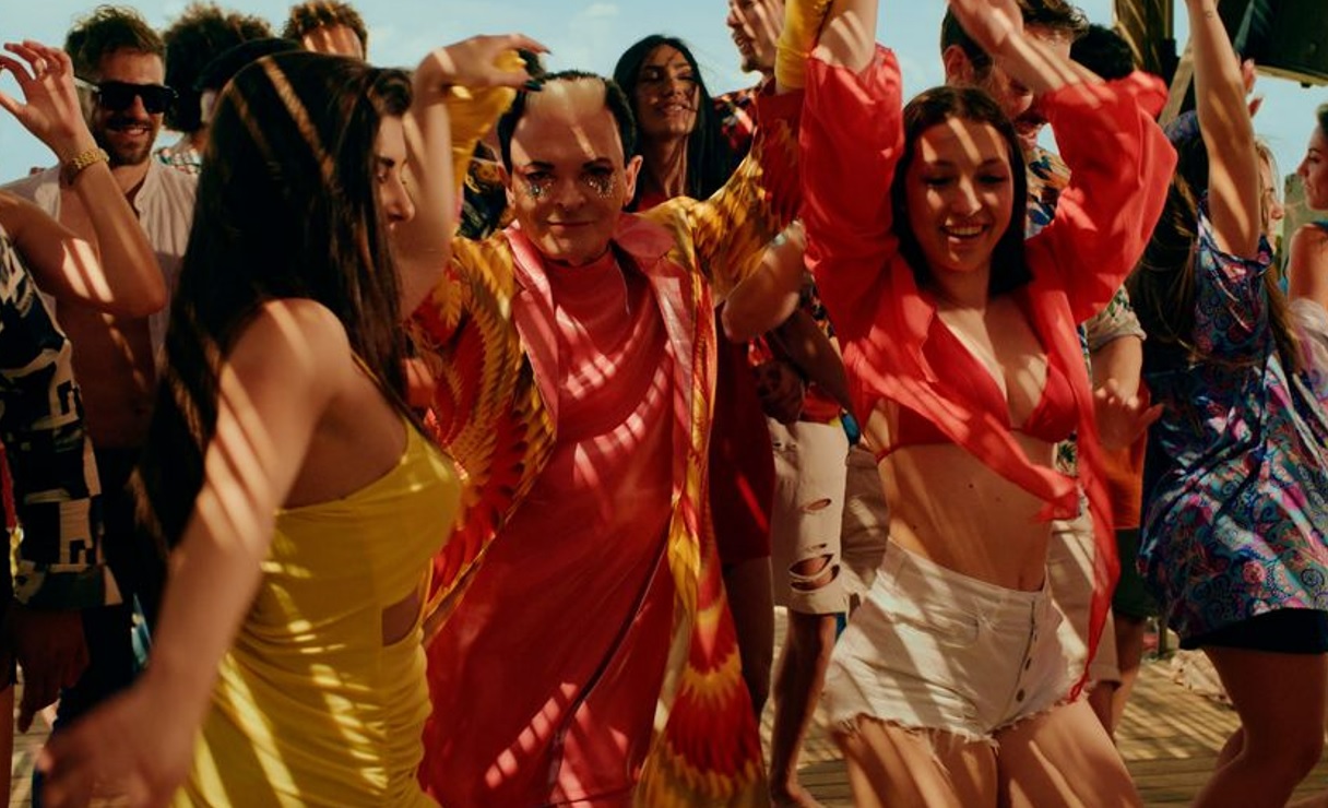 “Sucu Sucu”, è uscito il nuovo singolo di Cristiano Malgioglio