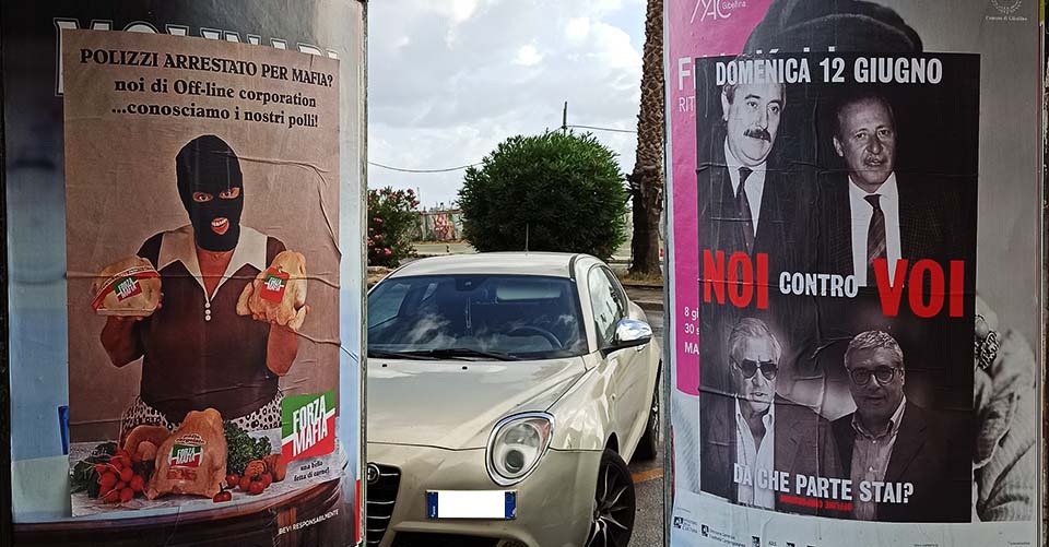 Palermo, altri manifesti del collettivo “Off-line” contro Dell’Utri e Cuffaro