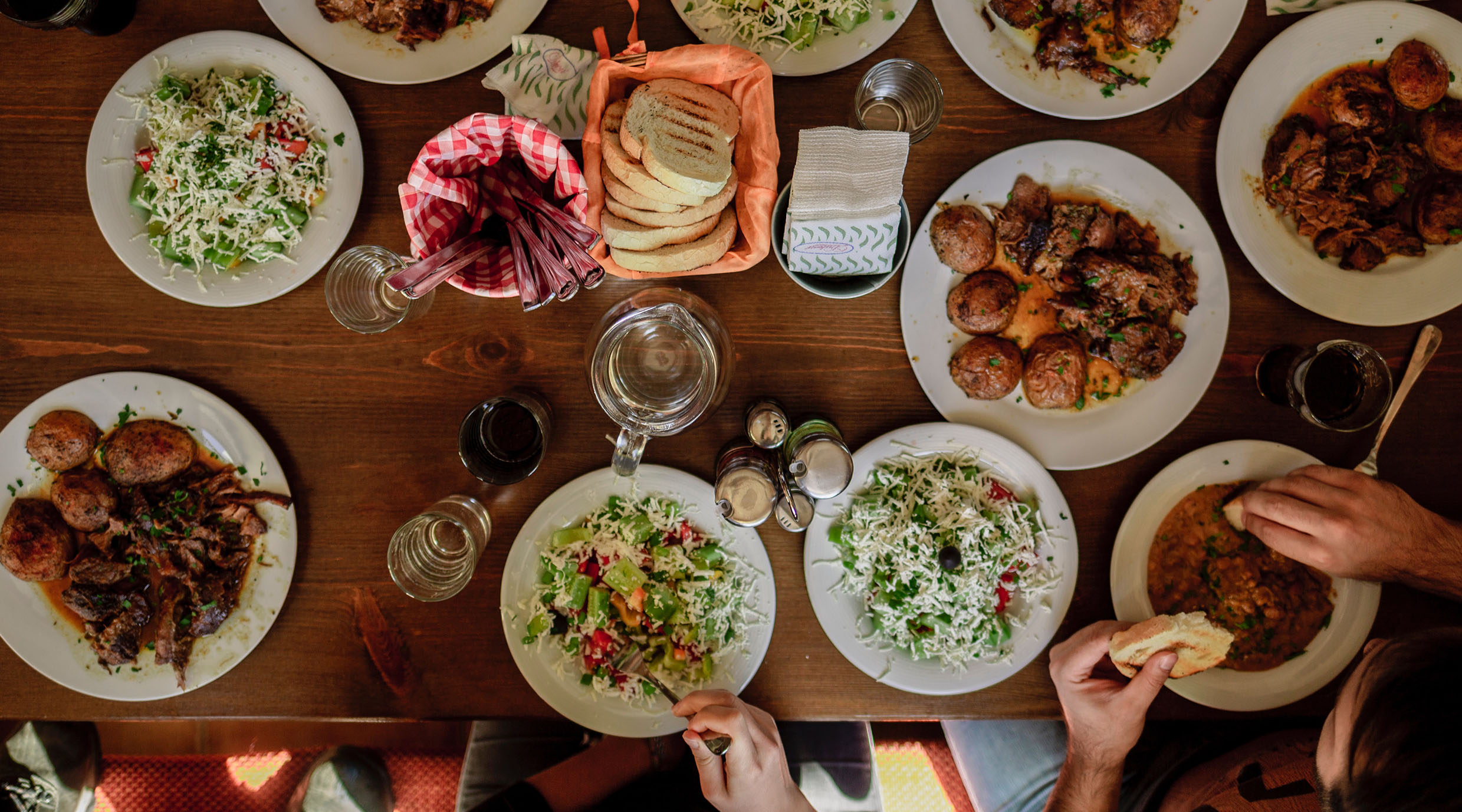 Vacanze, il budget più alto è per il cibo