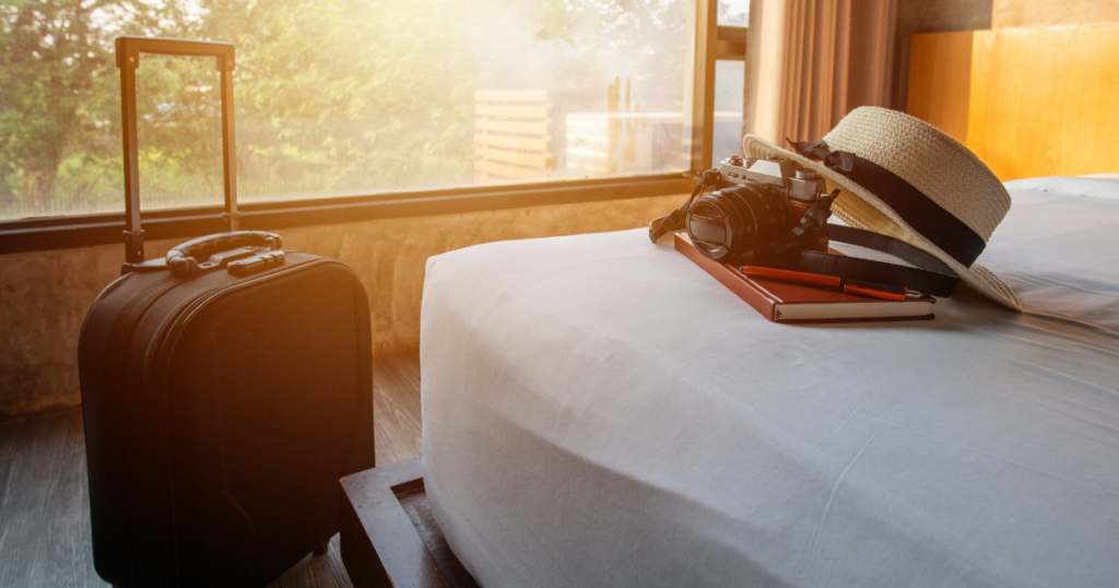 Prezzi, rincari record per alberghi e B&B: +35,9% a Palermo