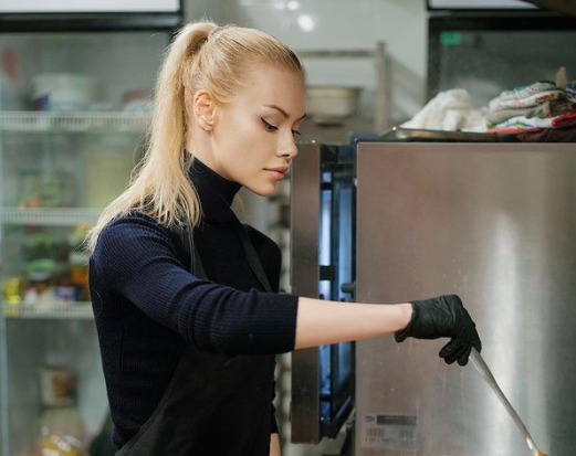 Chi è Viktoria Apanasenko, la volontaria ucraina a Miss Universo: Instagram, altezza, fisico – FOTO Chi è Viktoria Apanasenko, la volontaria ucraina a Miss Universo: Instagram, altezza, fisico – FOTO