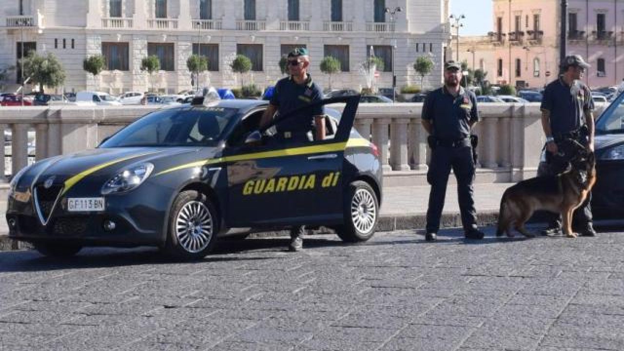 Guardia di finanza, celebrato l’anniversario della fondazione