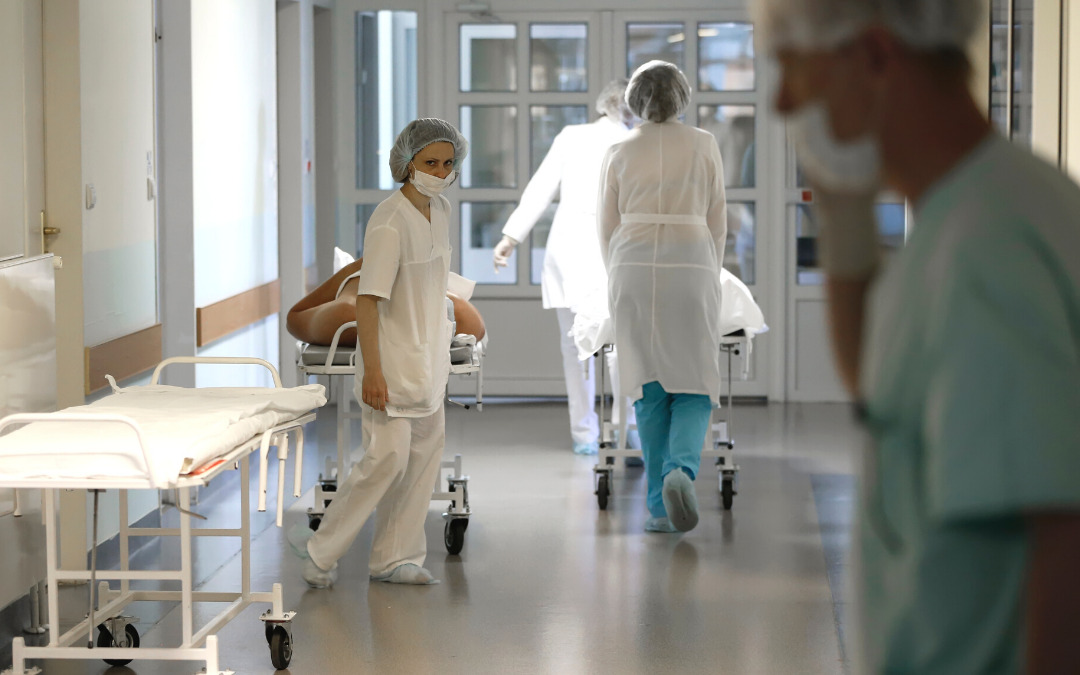 Sanità, nuovi contagi e personale in ferie:  pronto soccorso messi a dura prova