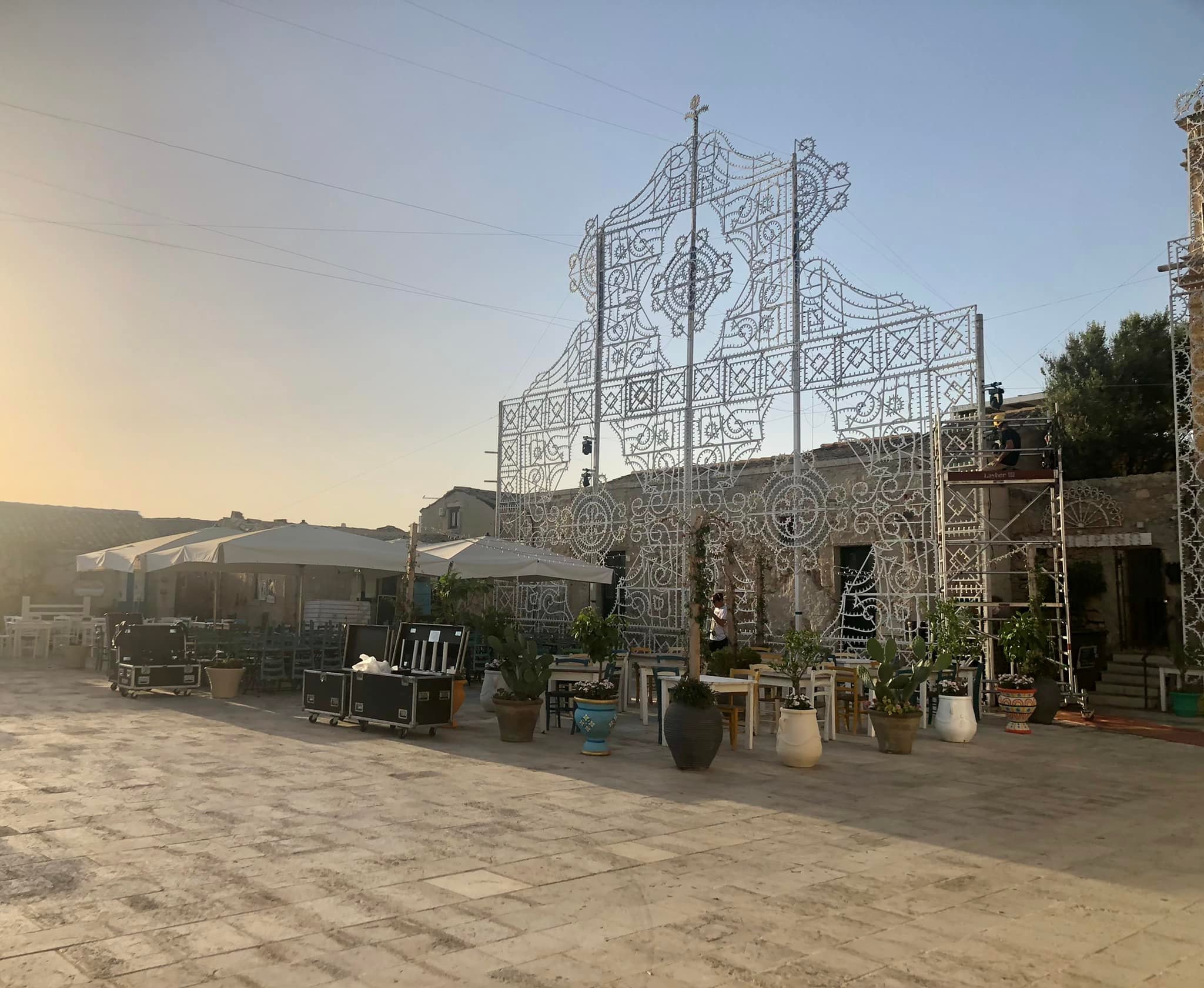 Siracusa, Evento Dolce & Gabbana: prove generali in piazza Duomo e Marzamemi